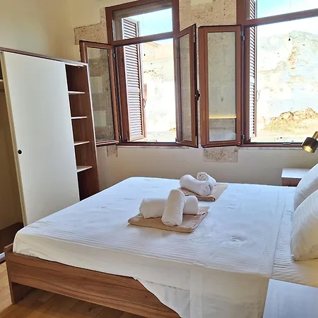 Vakantiehuis Casa Kadanoleon Old Town With Private Terrace