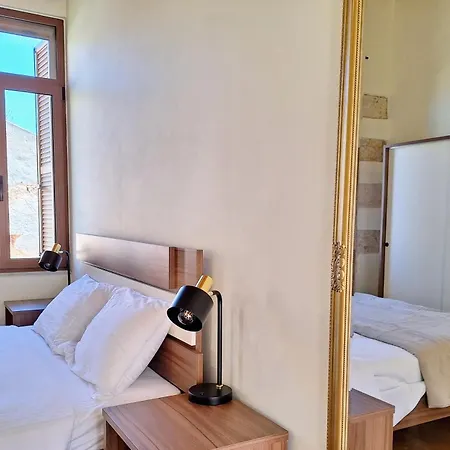 Casa Kadanoleon Old Town With Private Terrace Vakantiehuis *